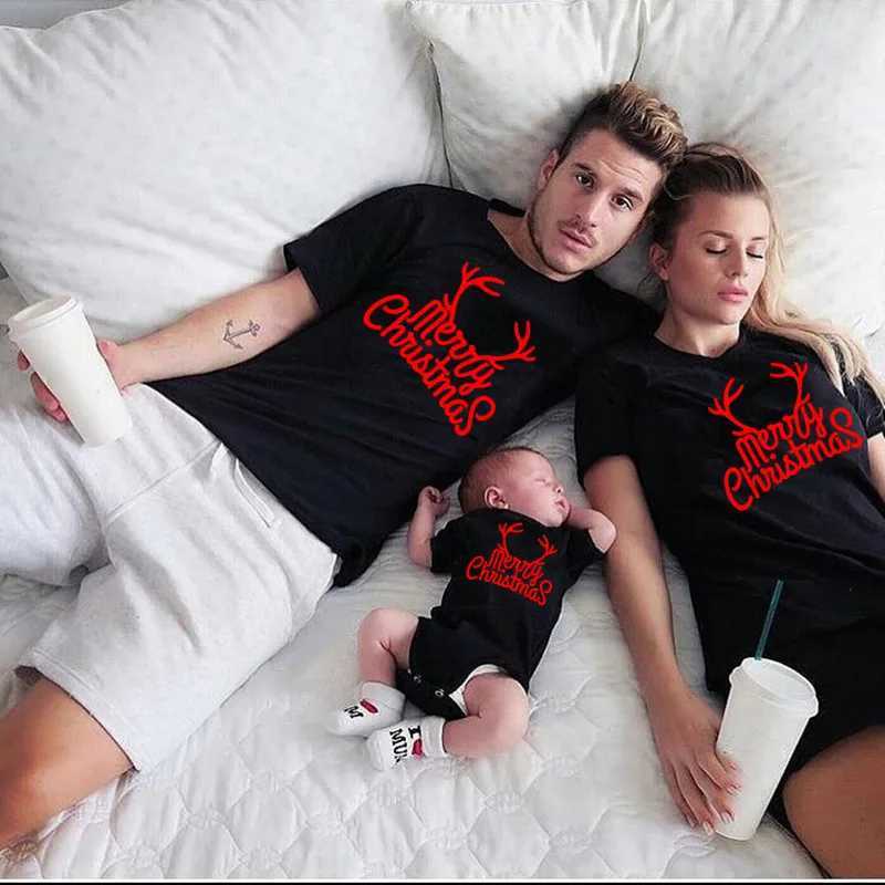 New Merry Christmas Family Matching Clothing Mother Father Child White T-shirt Matching Christmas Clothing Family Appearance W241008