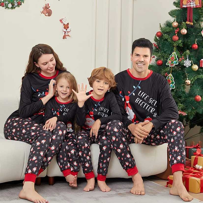 2015 Christmas Family Matching Pajamas Santa Claus Snowman Letter Printing Adult Children Family Matching Clothing Christmas Family Pjs W241008