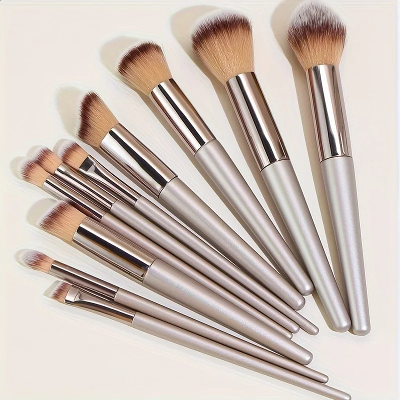 10 pieces of makeup brush set - champagne eye shadow brush basic brush multi-functional professional brush set 241008