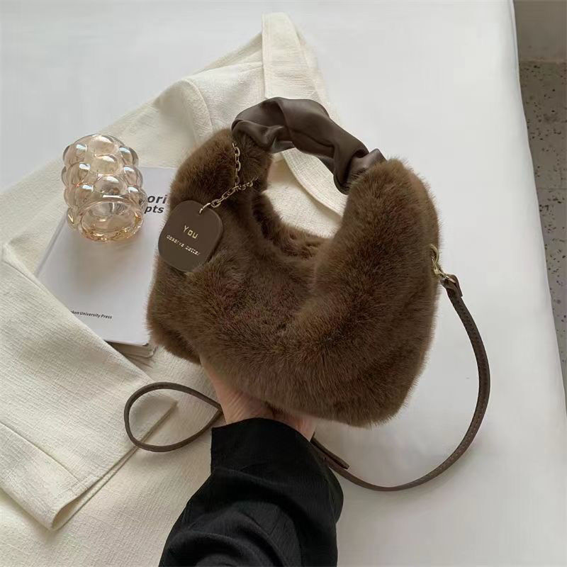 2024 autumn and winter new designer handbag women's high-end handbag plush multifunctional small chain crossbody bag
