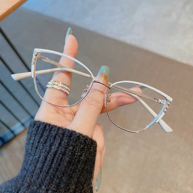 Metal Eyeglasses Frame for Women Optical Glasses Frame Blue Light Glasses Designer Eyewear Wholesale Fashion ColorsX241008
