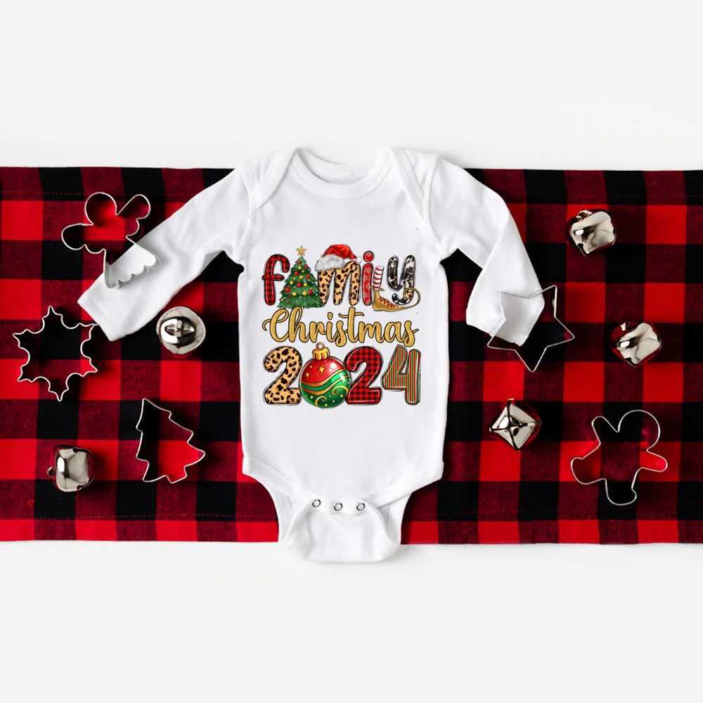 Family Christmas 2024 Printed Shirt Family All Together T-shirt Christmas Party T-shirt Mom and Dad Childrens Top Baby Tight Clothes Christmas Set W24