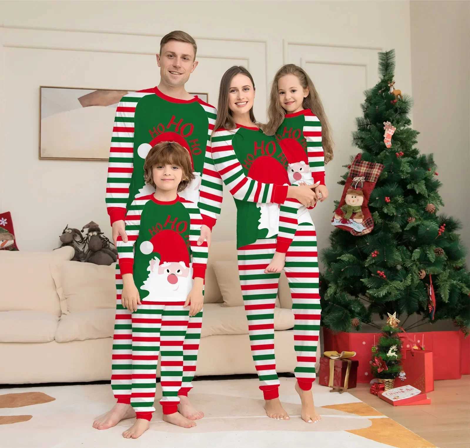 2024 New Years Clothing Santa Claus Striped Printed Christmas Pajama Set Mom Dad Child Matching Set Cute Loose Pajama Family Appearance W241008