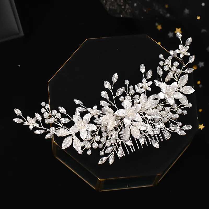 Silver flower hair comb clip girl handmade alloy pearl hair bride Tiaras wedding hair accessories crystal hair jewelry W241007