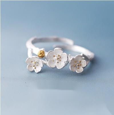 jewelry women's artistic plum blossom index finger ring, small fresh flower handmade ring with opening