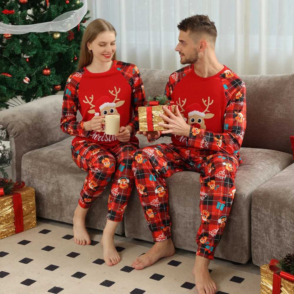 Merry Christmas Matching Clothing Elk Printed Pajama Set 2024 New Year Clothing Soft and Cute Pajama Family Appearance Set Pjs W241008