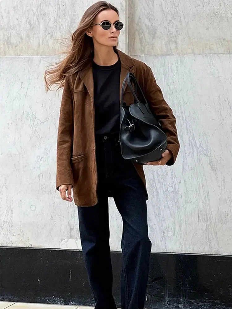 Fashionable brown suede buttons pocket jacket womens casual lapel long sleeved jacket womens autumn warm street jacket 241007