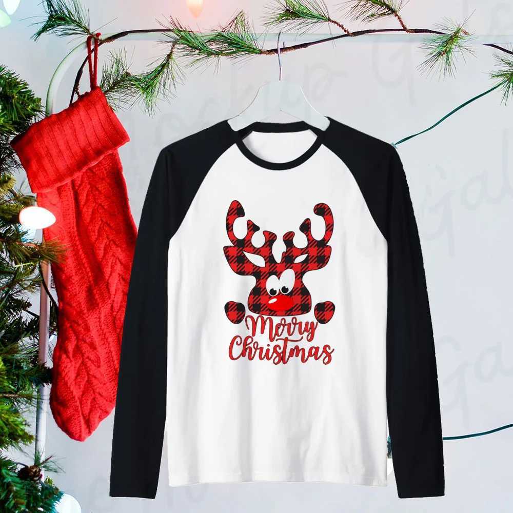 Deer Printed Christmas Family Matching Clothes Mother Father Daughter Son T-shirt Clothes Christmas Party Clothing Family Long Sleeve Set W241008