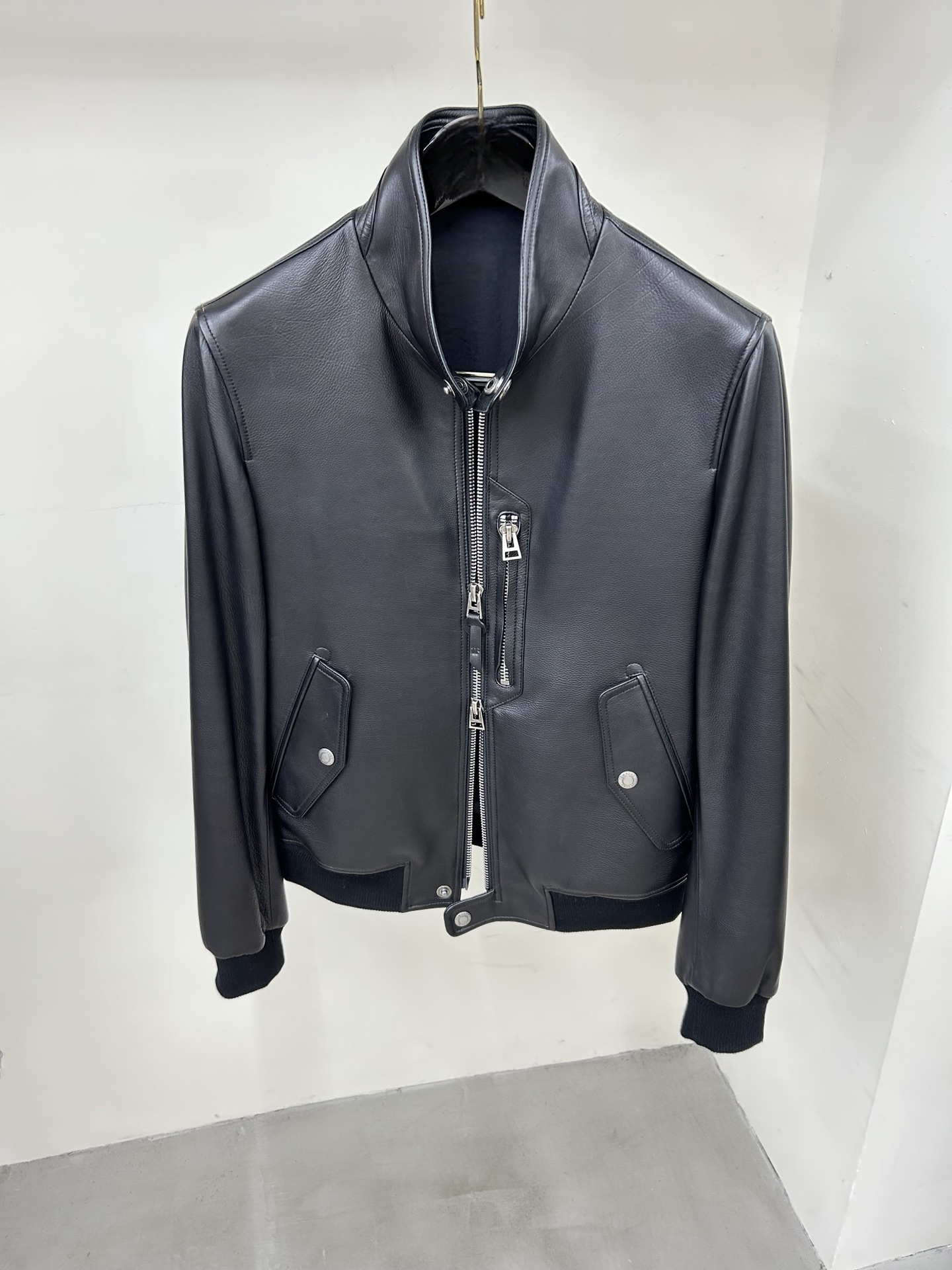 brand Mens real genunine leather fur brand jacket outwear designer Luxury gift Fathers Day Winter Men Down Coat Fur Designer Homme Puffer 923333