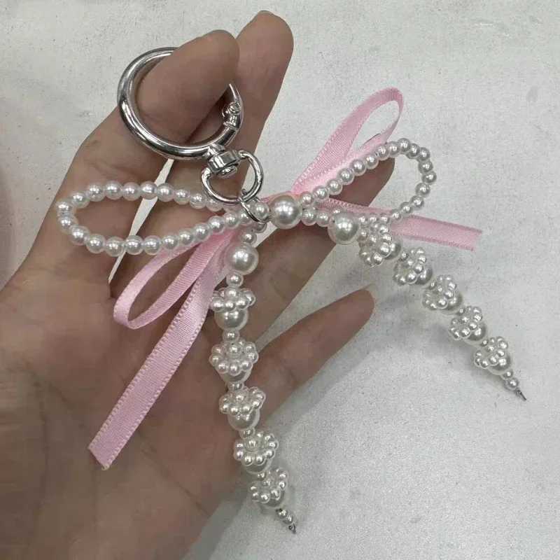 2024 New Korean Sweet Pearl Bow Keychain Heart Pendant Keyring Y2K Aesthetic Key Holder for Girls Bag Pendant AccessoriesX241008