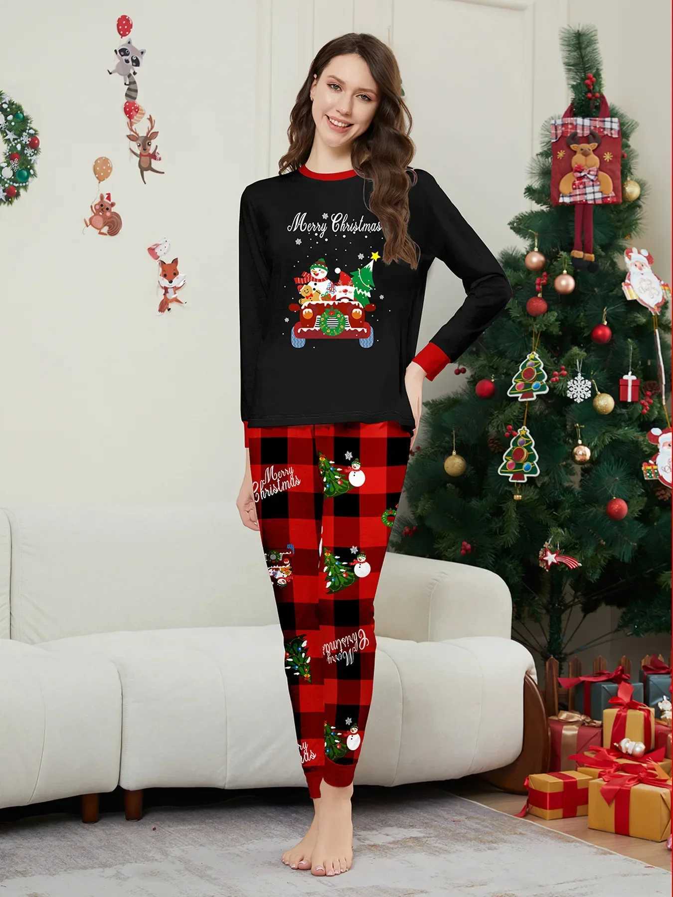 Merry Christmas 2024 Mom Daughter Dad Son Matching Clothing Cartoon Printing Family Christmas Pajama Set Soft Cute Pajamas Warm Pajamas W241008