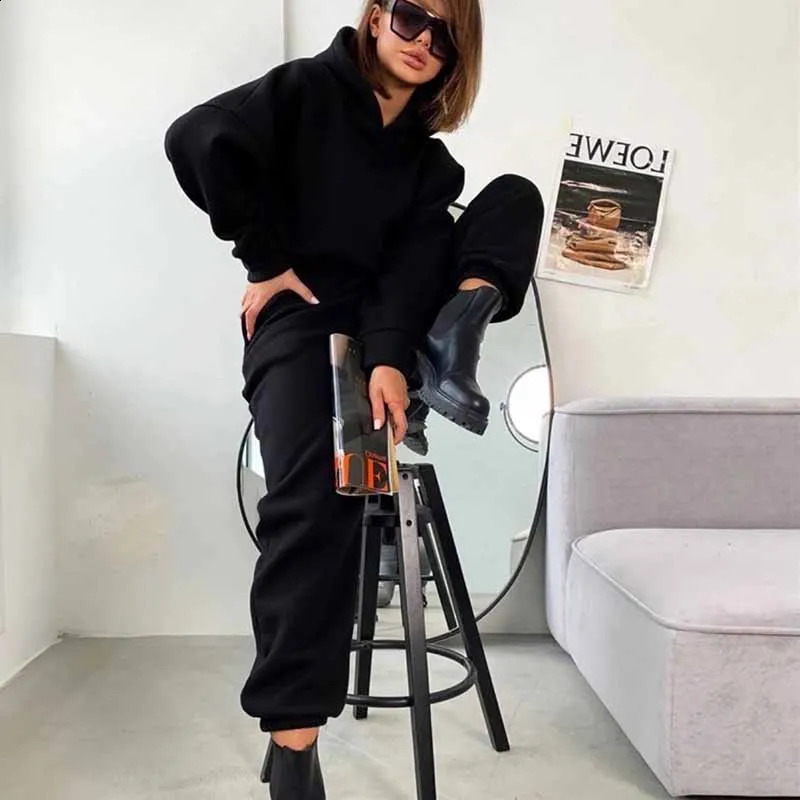 2piece hooded sweatshirtjogging pants casual sportswear autumn and winter twopiece set womens clothing 241008