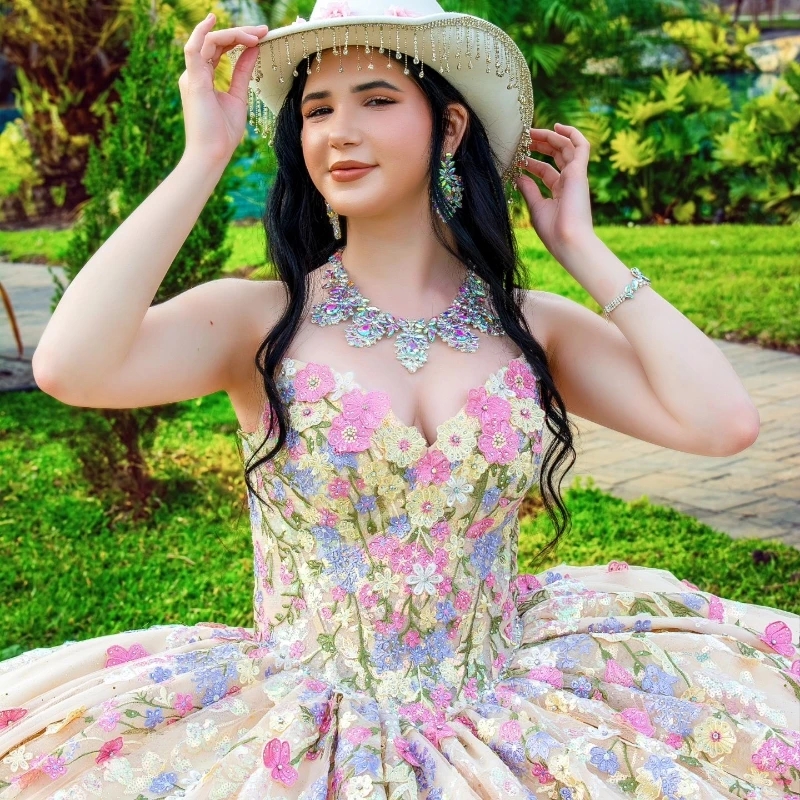 Light Champagne Quinceanera Dresses Off The Shoulder Ball Gown Applique Lace Tull Sleeveless Party Birthday Sweet 16 Vestido De 15 Anos