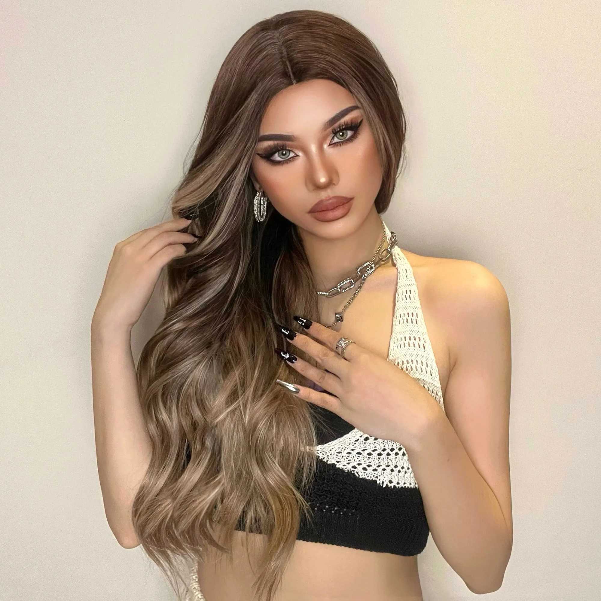 Ombre Brown Blonde Highlight Synthetic Wigs Natural Long Wavy Wig for Women Cosplay Daily Middle Part Hair Heat ResistantXJ241008