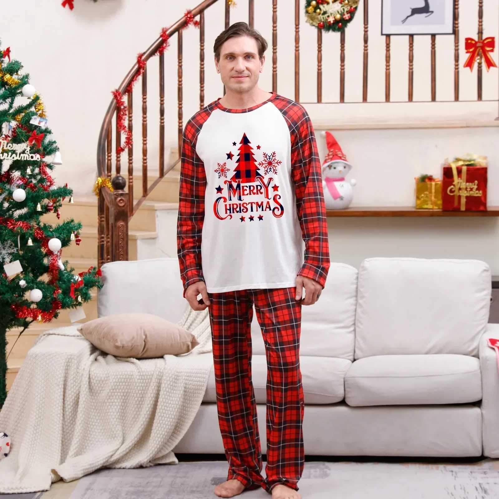 2024 New Family Christmas Pajama Set Plain weave Parent Child Matching Set Baby Boy Girl Clothing Family Clothing Christmas Appearance Gift W241008