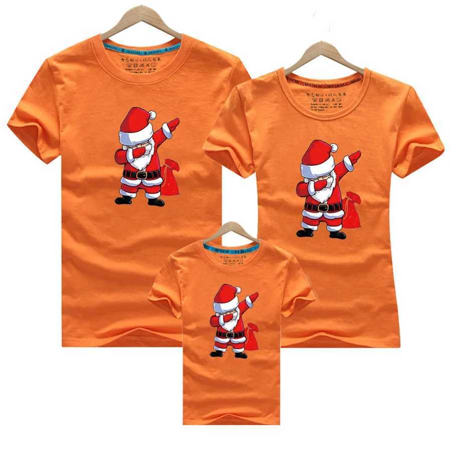 Christmas Family TSH irt Matching Clothing Fun New Christmas Mom Dad Child Me Baby Clothing Mom Daughter Son Girl Boy Clothing W241008