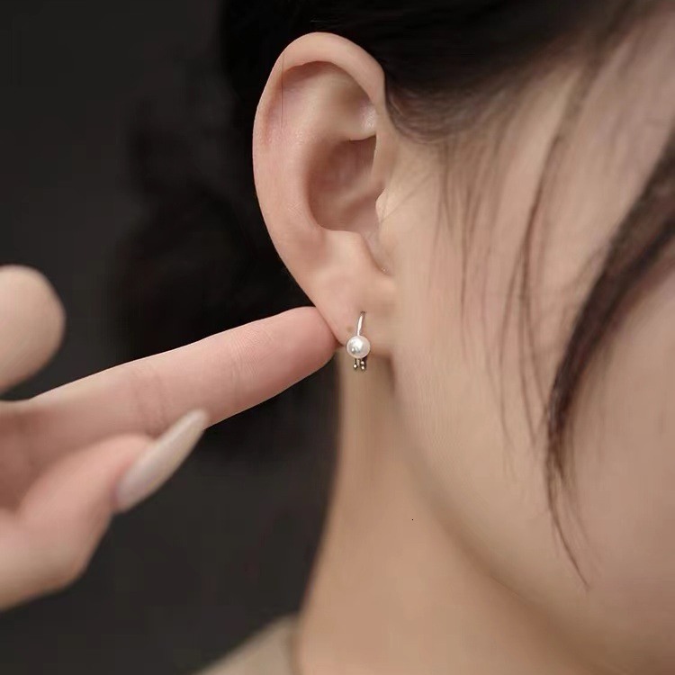 pearl female earrings, niche design, simple temperament accessories