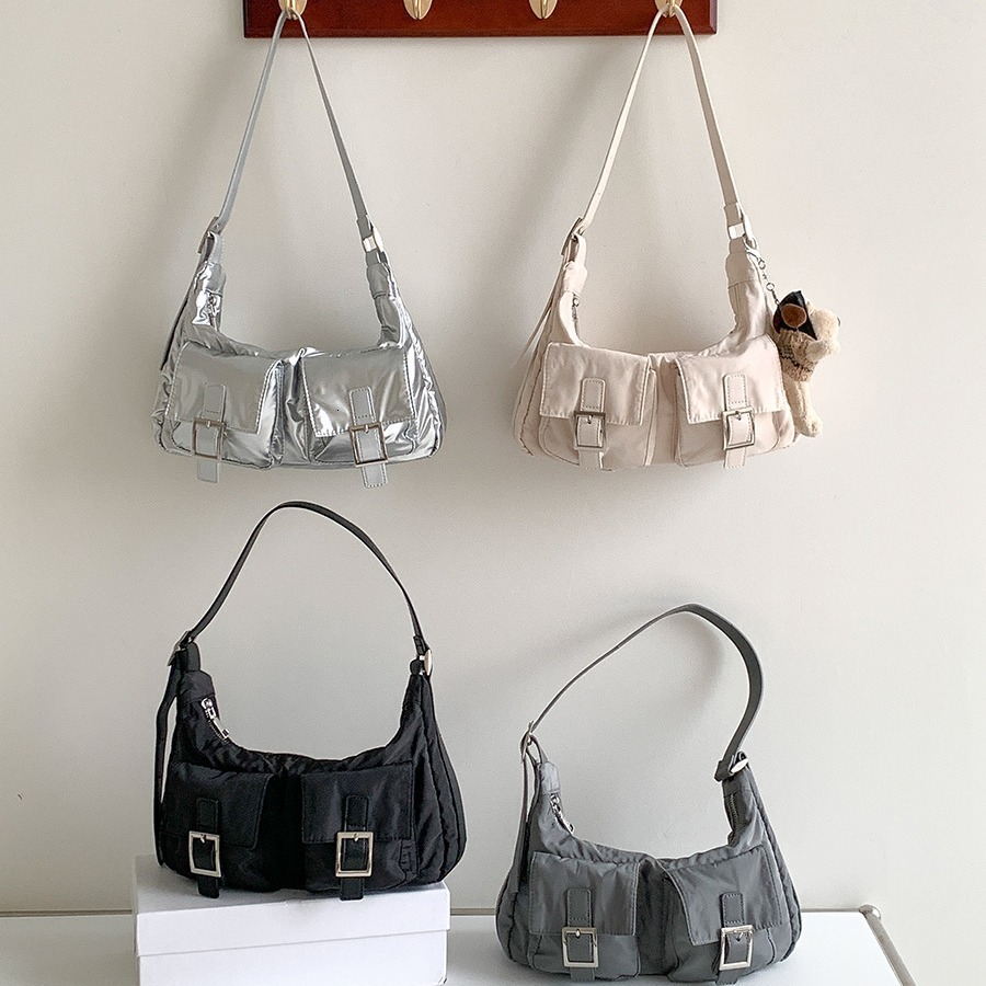 Small niche design, multi pocket casual nylon armpit bag, women's street trendy fashion versatile motorcycle bag