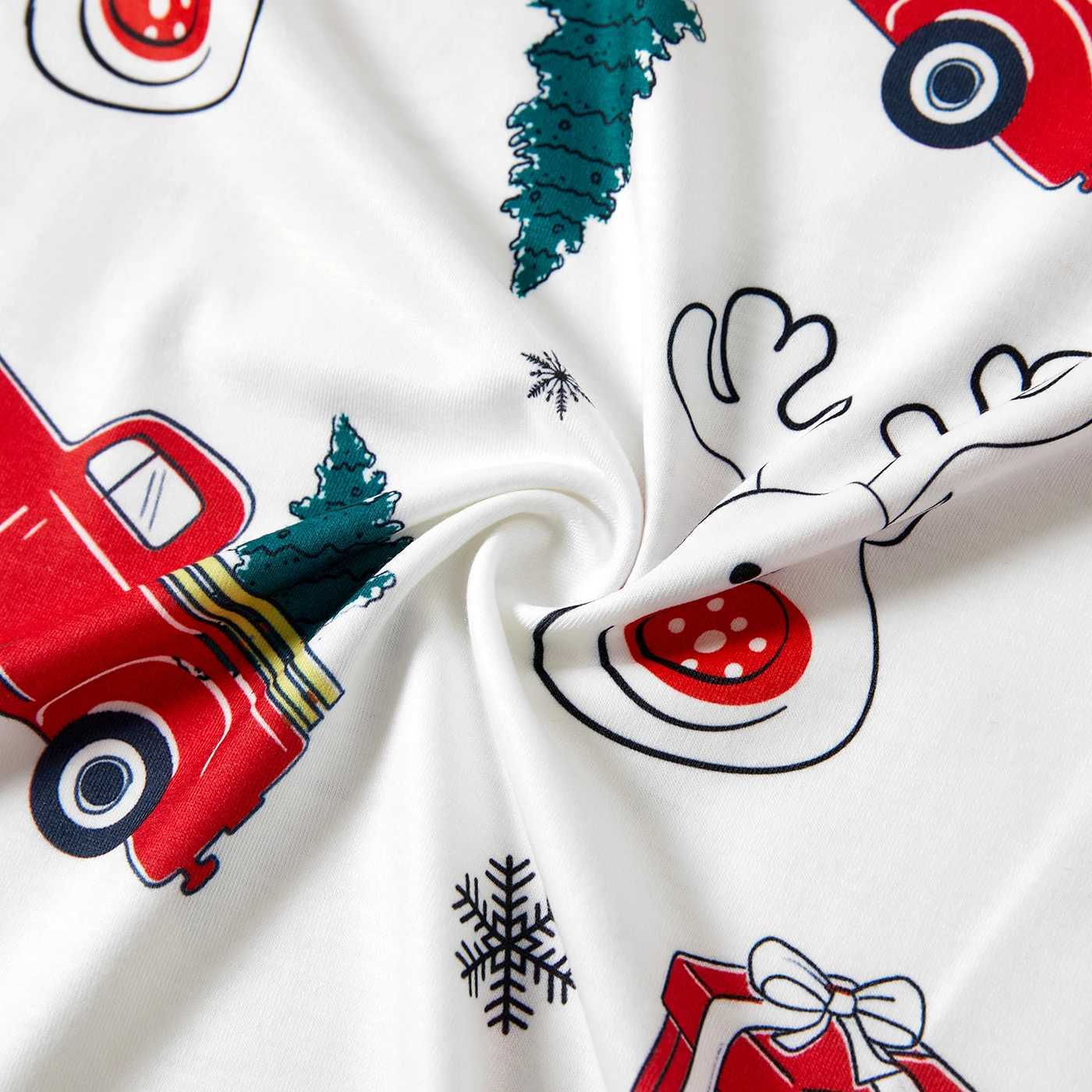 Christmas Trunk and Santa Print Family Matching Pajamas Sets (Flame Resistant)XJ241008
