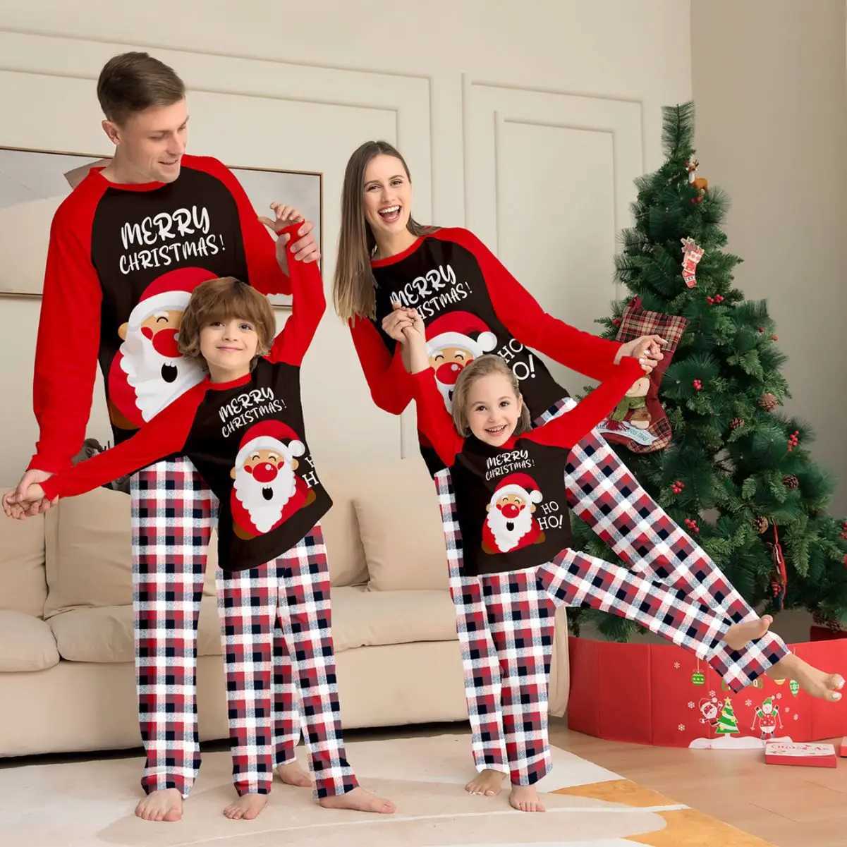 New 2024 Santa Claus Plain Family Christmas Pajama Set Soft and Cute Pajamas Mom Dad Child Matching Set 2-piece Set W241008