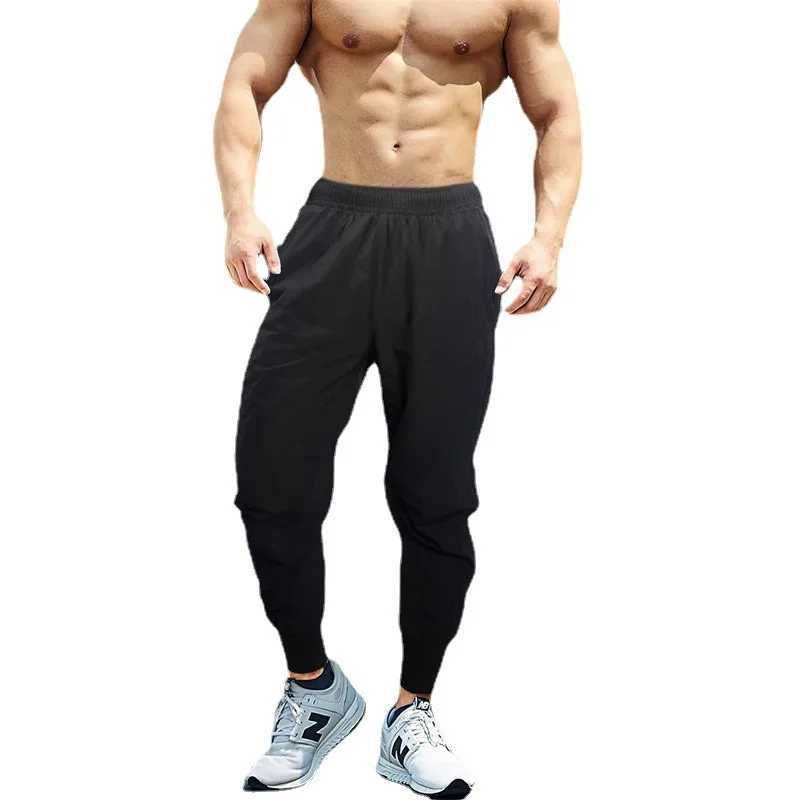 Running Joggers Pants Fitness Men Sportswear Tracksuit Bottoms Sports Sweatpants Men Slim Trousers Gym Jogging Track PantsX241008