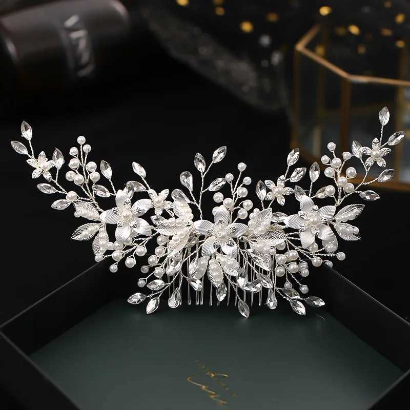 Silver flower hair comb clip girl handmade alloy pearl hair bride Tiaras wedding hair accessories crystal hair jewelry W241007