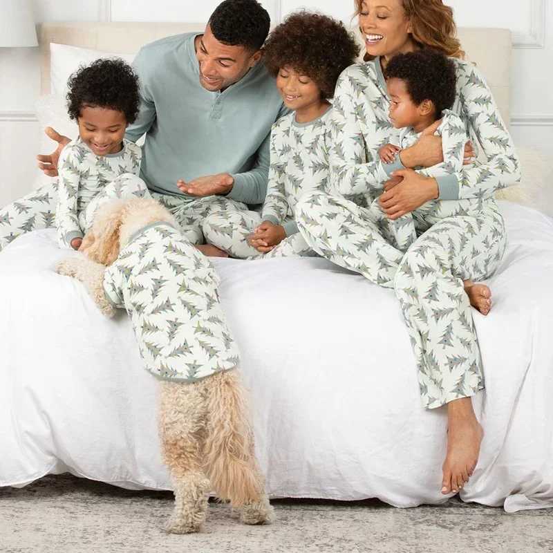 2024 New Family Christmas Matching Pajama Set Christmas Tree Allover Print Mom Dad Kids Clothing Set Baby jumpsuit Christmas Appearance Pajama W241008