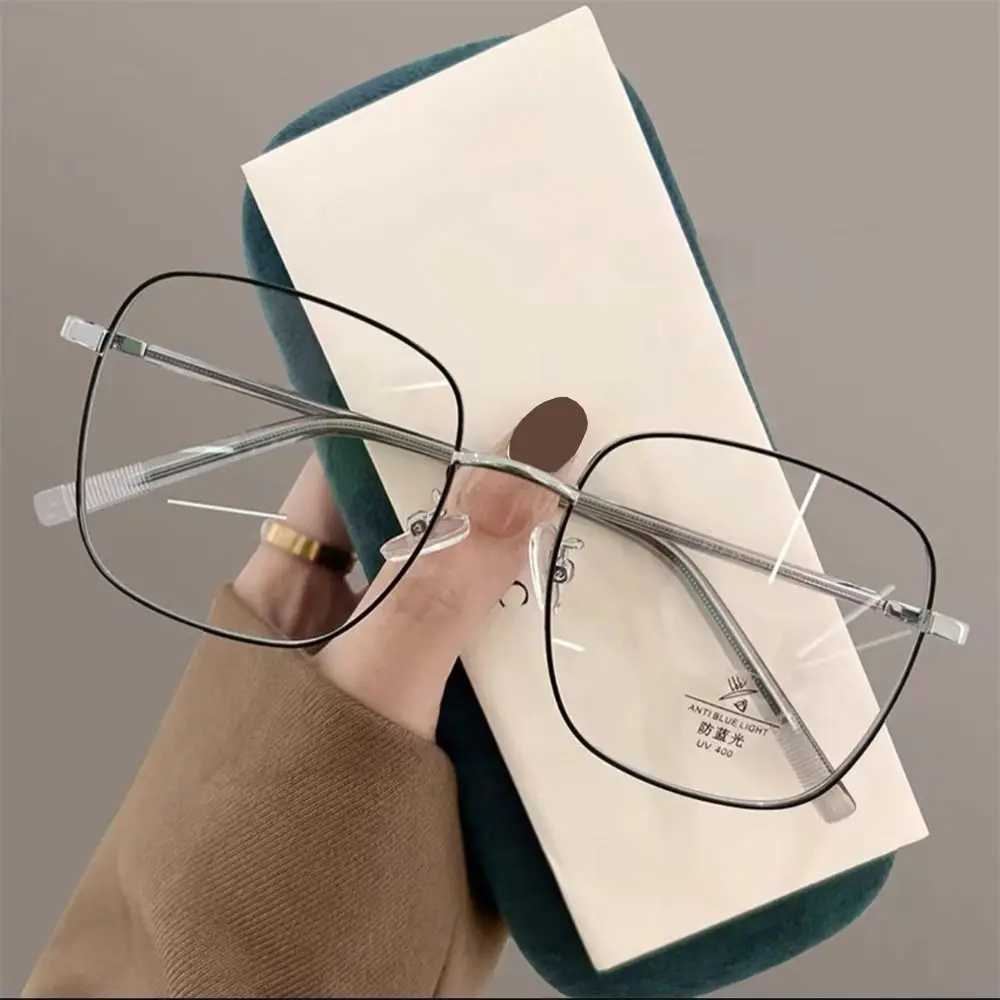 Daily Metal Frame Anti-UV Blue Rays Glasses Ultra-light Big Frame Eyeglasses Vision Care Myopia Glasses Frame Women MenX241008