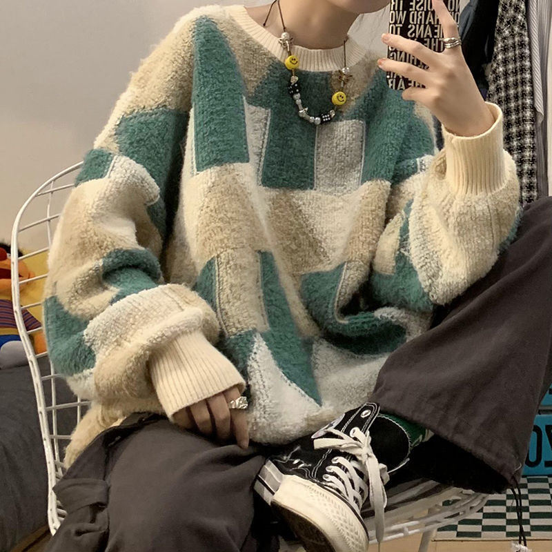 2024 New Designer Winter Round Neck Men's Winter Korean Edition Fashion Lazy Style Loose Knitted Couple Sweater