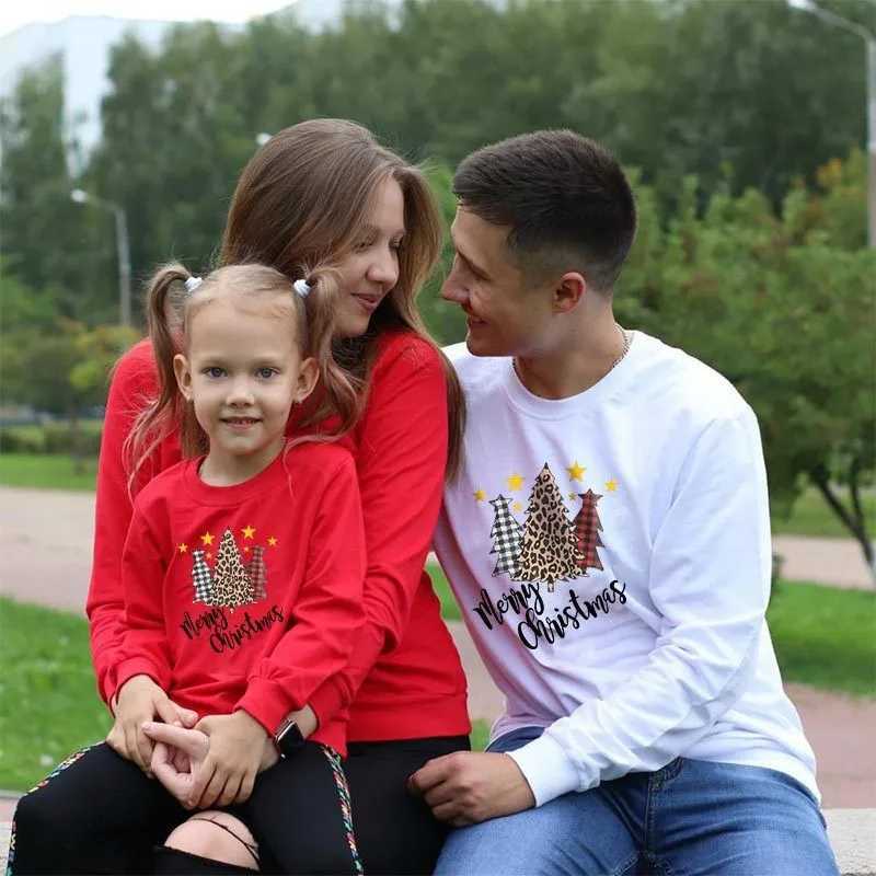 16 color couple Christmas sweater cute new cotton sleepwear tree print ugly family clothing long sleeved mens baby clothing W241008