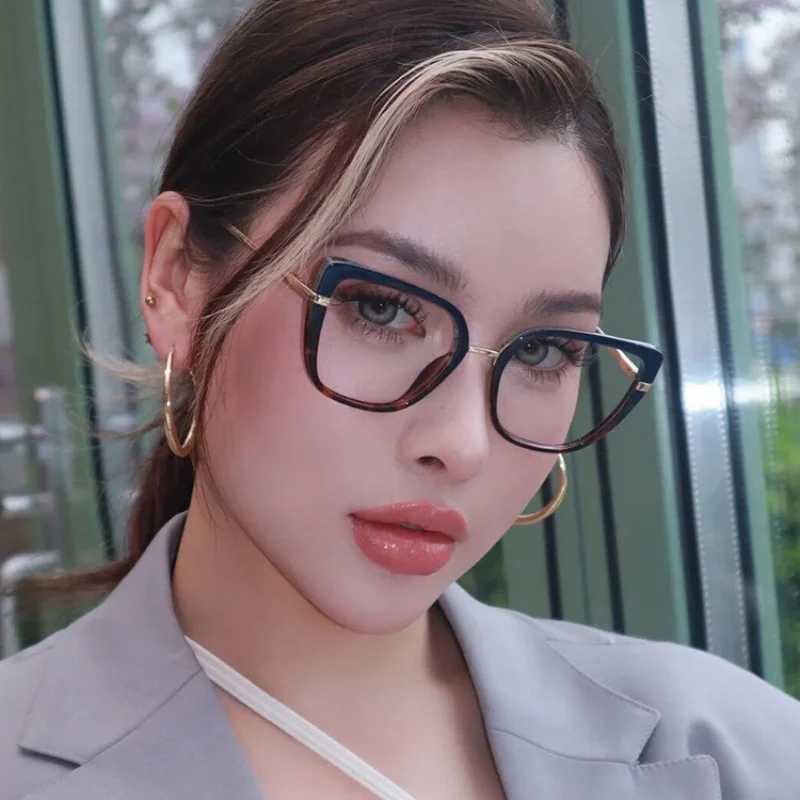 Fashion New Anti-blue Glasses Personality Large Frame Plain Light Blue Light Blocking Glasses Trend ContrastX241008