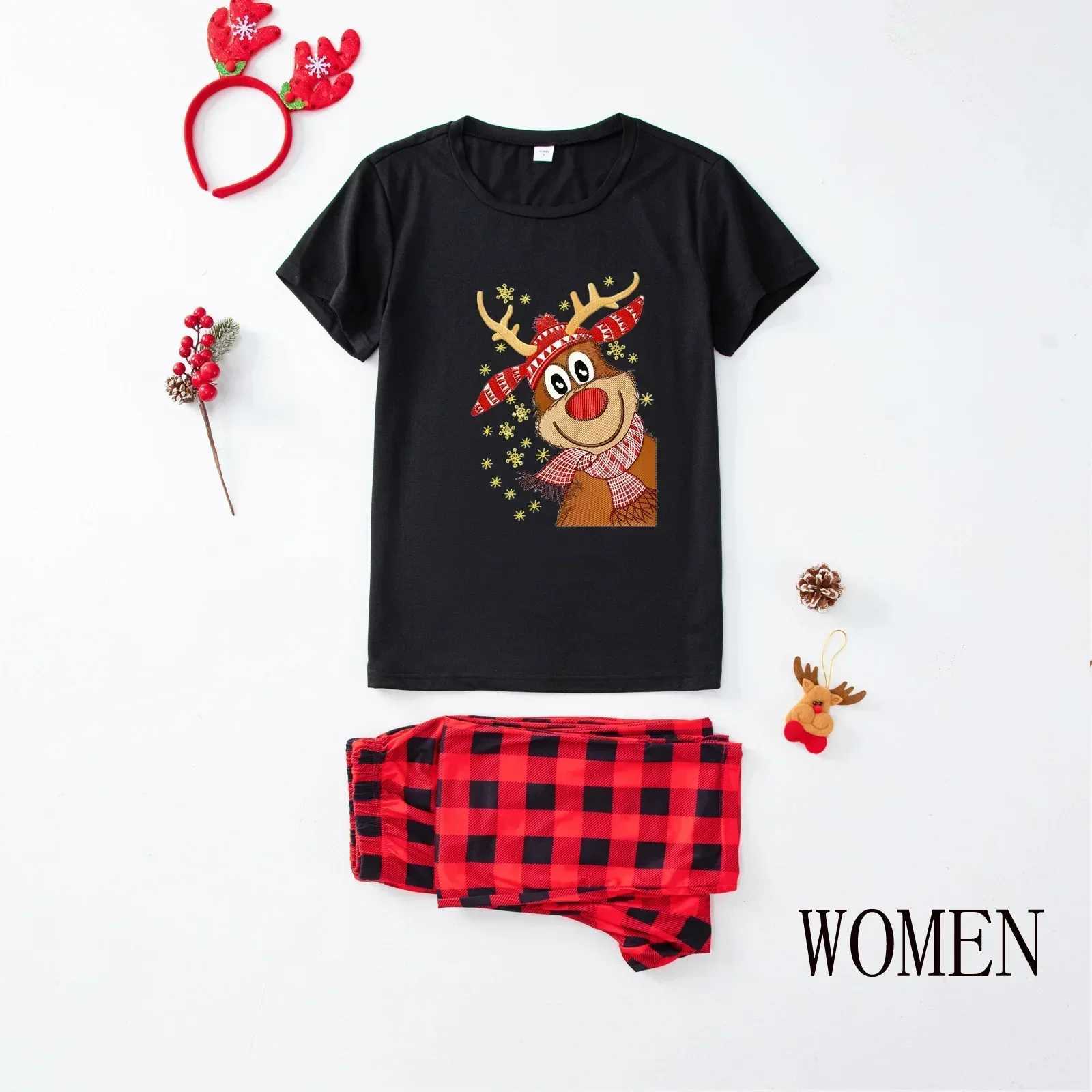 Cartoon deer print mom dad child matching clothes short sleeved 2-piece set for womens boys and girls sleepwear set Christmas family appearance W24100