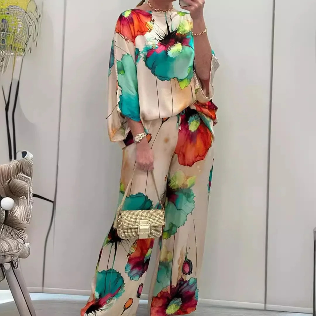 Printed womens 2piece loose bat sleeve top autumn and winter elegant matching set 241008