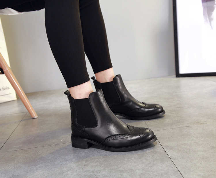 Genuine leather Martin boots female British style autumn and winter padded bare boots retro Brock short boots Chelsea boots female