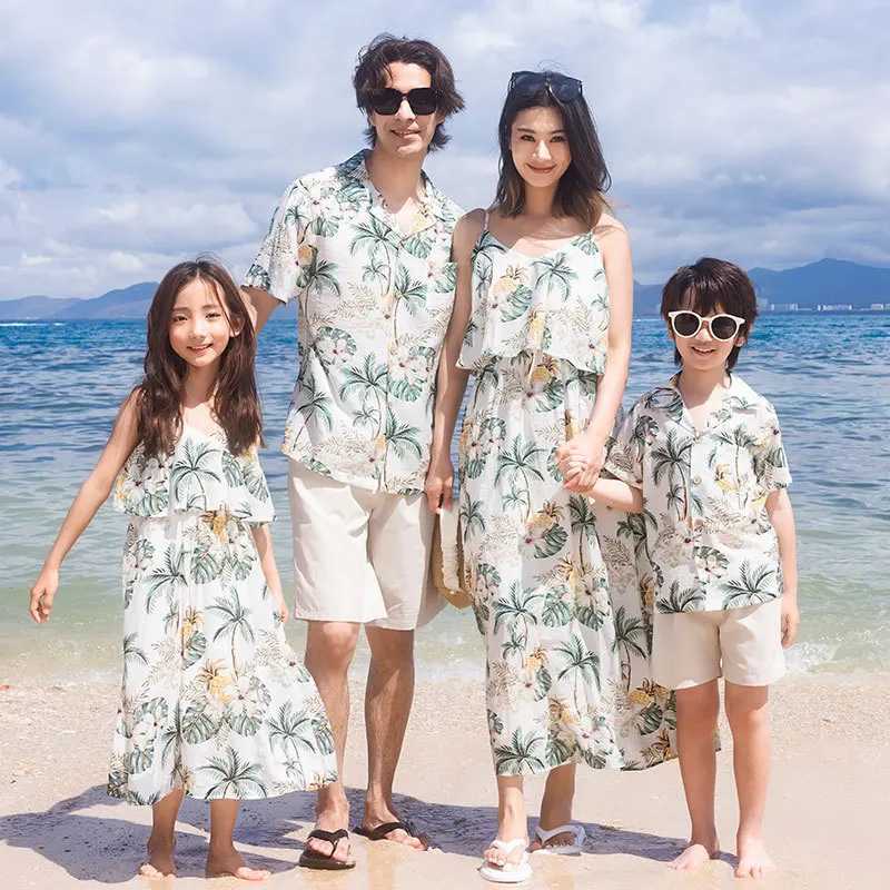Beach Family Matching Outfits Vacation 2023 Mom and Daughter Summer Dress Resort Couple Look Dad and Son Sea Holiday Clothes SetXJ241008