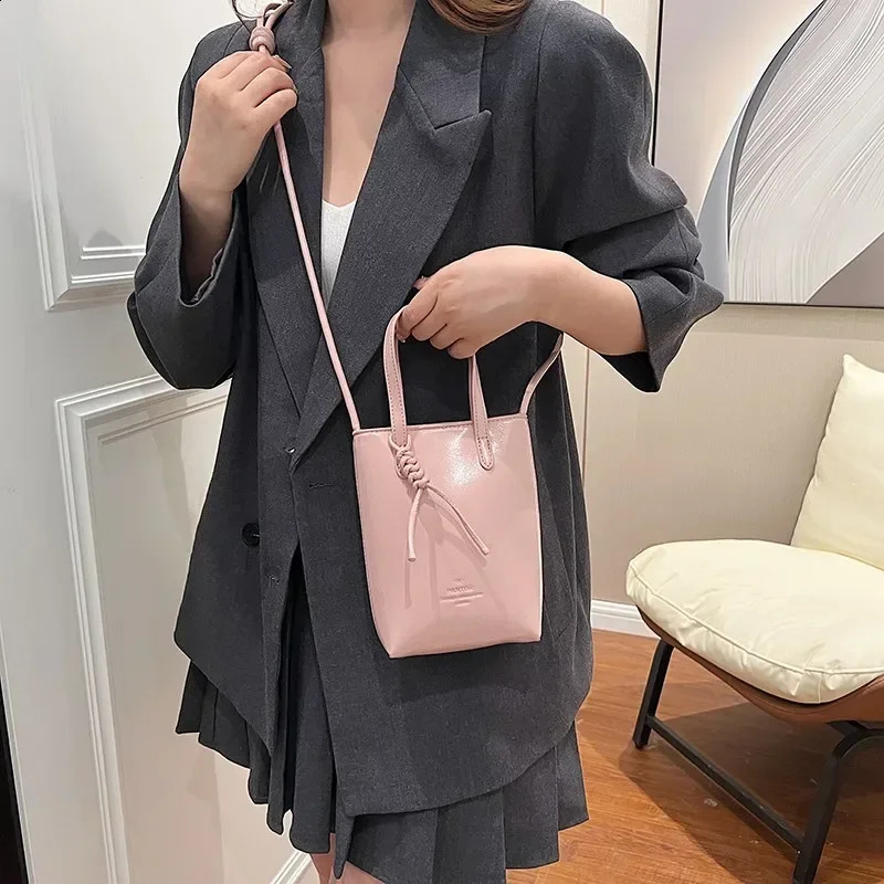 Meet You Womens Red Pu Leather Mini Cross Bag Summer Fashion Trend Phone Letter Pattern Small Hand 241008