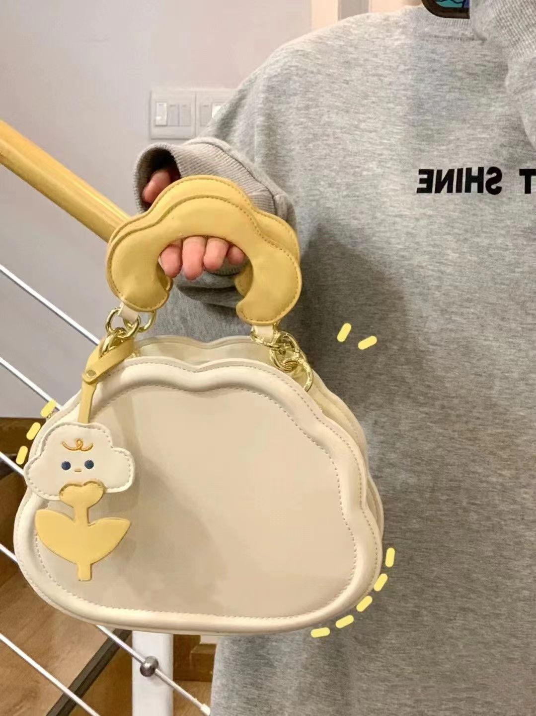 2024 New Designer Handbag Cream Cloud Summer Multi functional Handbag Cute Slant Shoulder Bag