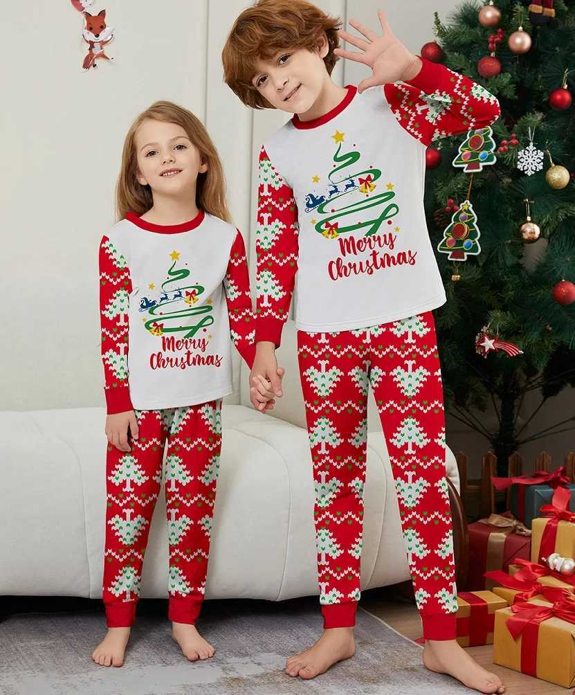 2025 Christmas Family Matching Pajamas Merry Christmas Fireproof Work Printing Pjs Adult and Childrens Clothing Set Baby Hoodie+Dog Clothing W241008