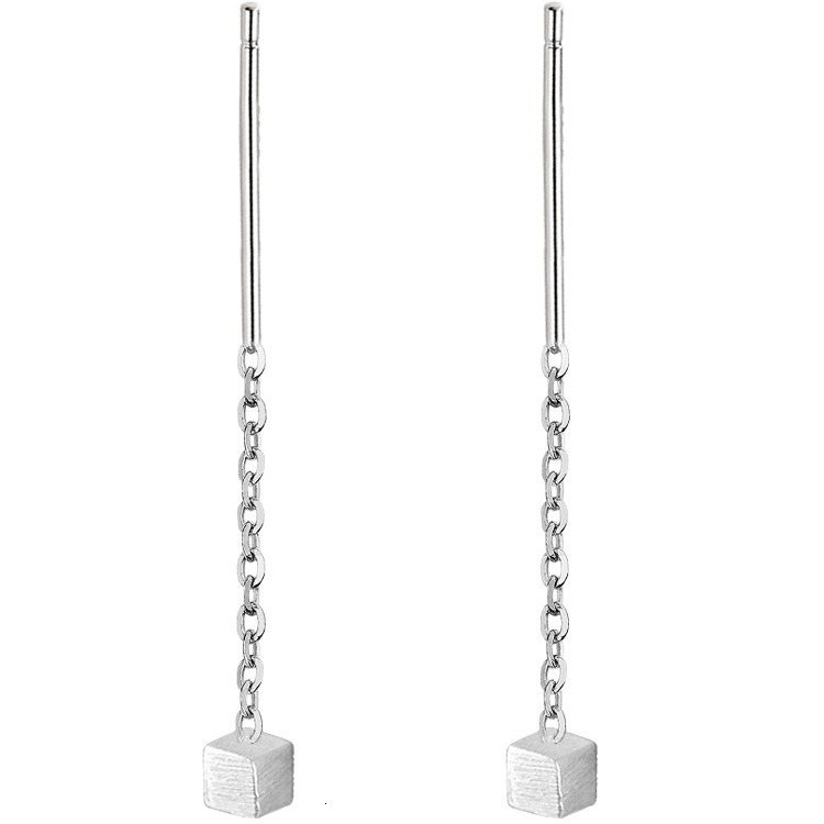 Pure sier needle for women, simple cool style, small square, sleeping without taking off the ear , stylish and trendy earrings