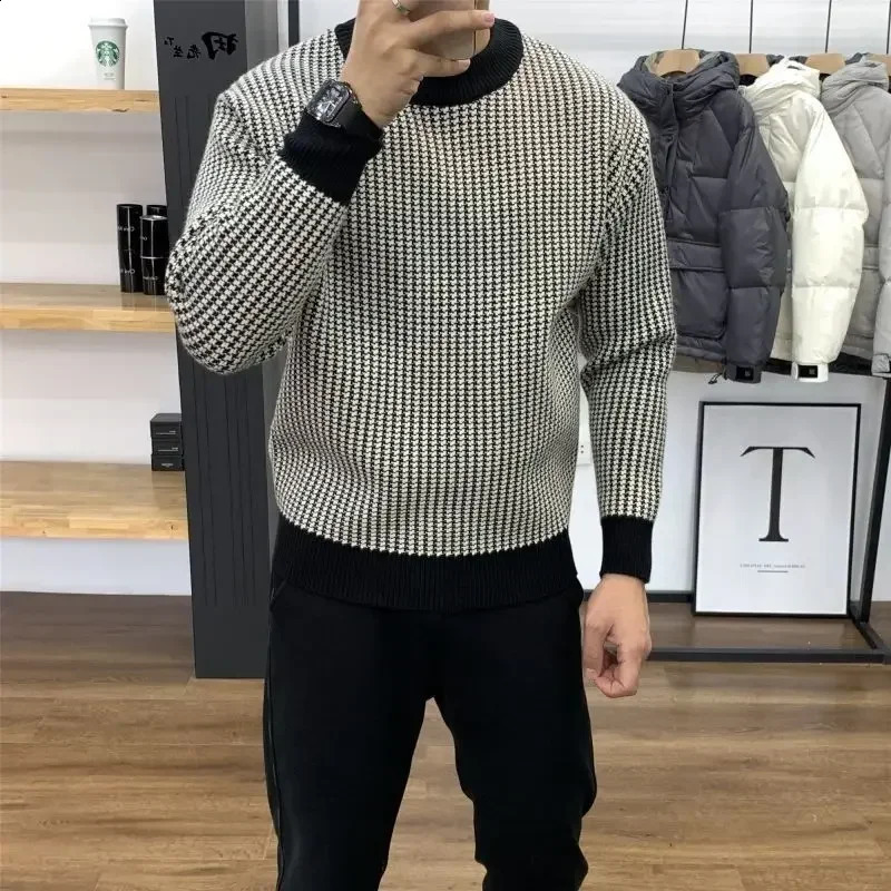 Man Clothes Round Collar Plaid Knitted Sweaters for Men Pullovers Crewneck Black Spring Autumn Elegant Sheap A S 240930