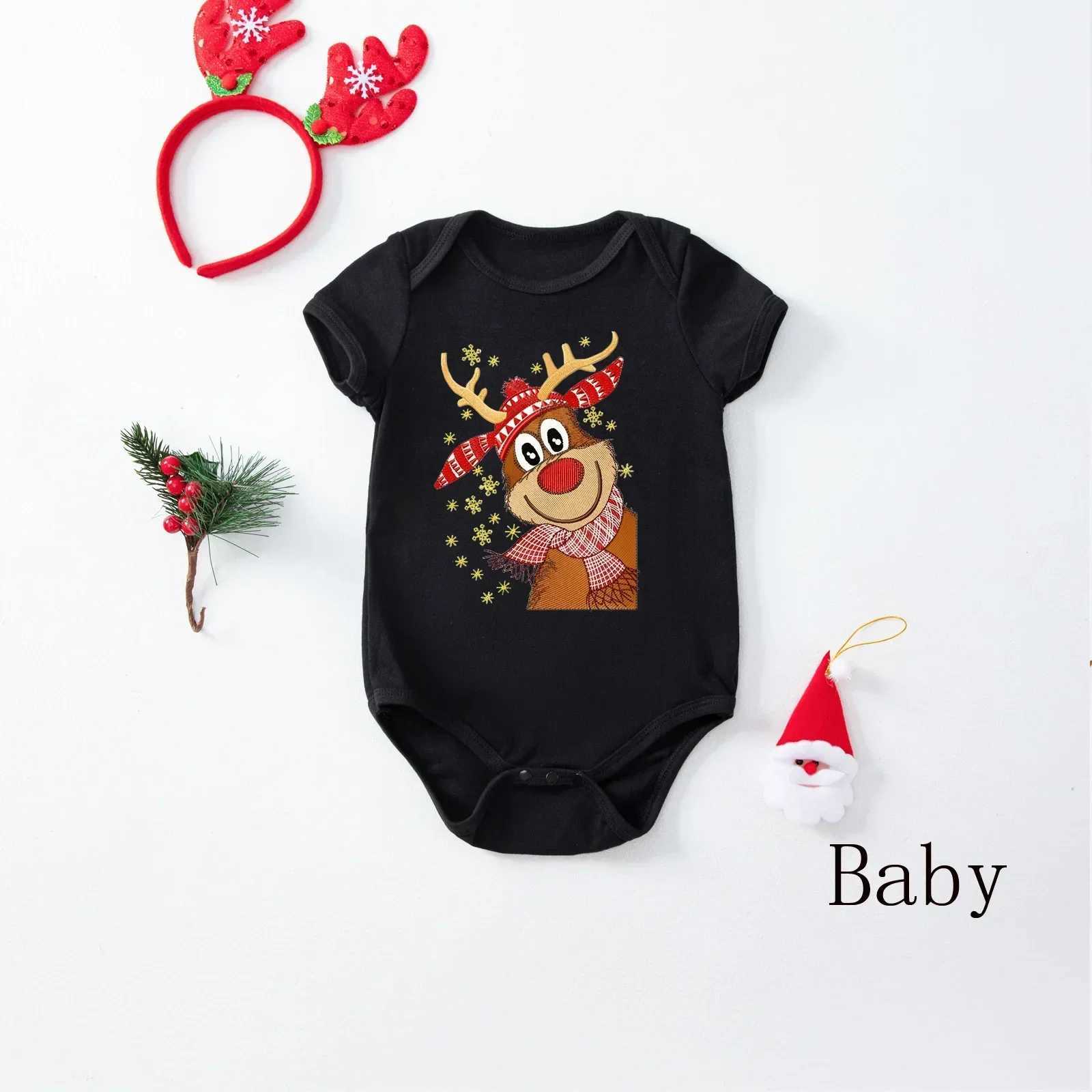 Cartoon deer print mom dad child matching clothes short sleeved 2-piece set for womens boys and girls sleepwear set Christmas family appearance W24100