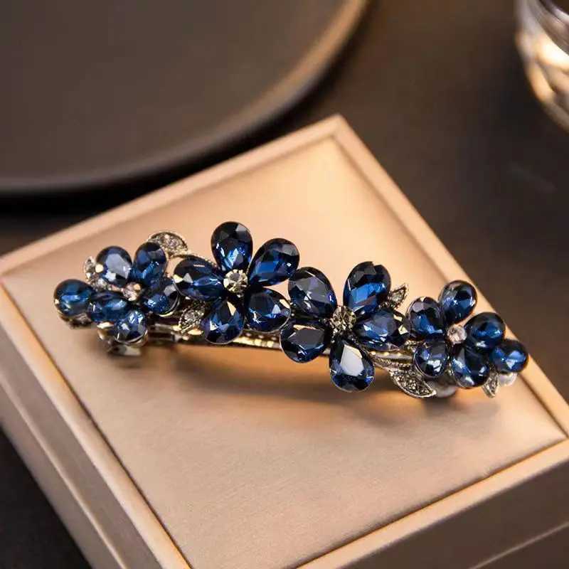 Korean Blue Crystal Flower Spring Hair Clip Retro Water Diamond Horizontal Clip Top Grade Clip Elegant Mom Fashion Hair Accessories W241007