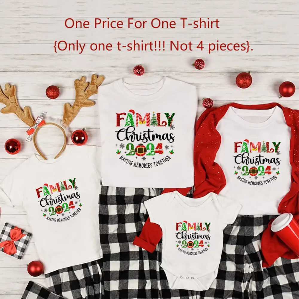 Family Christmas 2024 Mom Dad Baby Match Family Christmas Shirt Family Holiday Top Tee Baby Tight W241008