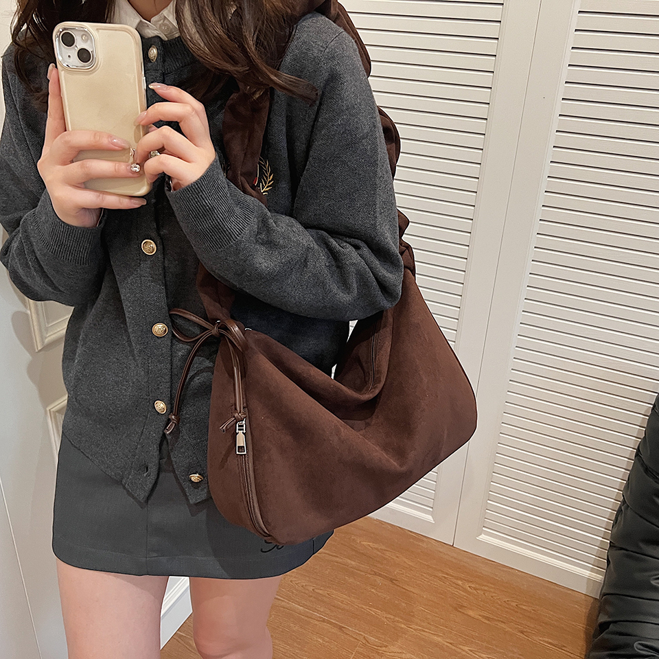 Faux Suede Shoulder Women 2024 Solid Bow Handbags Large Female Pillow Sweet Lady Packages Elegant Retro Sg Bags