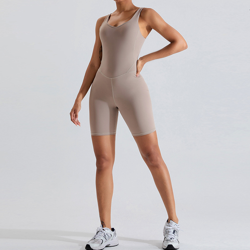 New quick drying jumpsuit for women's naked feeling hip lifting suit, yoga shorts, outdoor sports jumpsuit, fitness suit