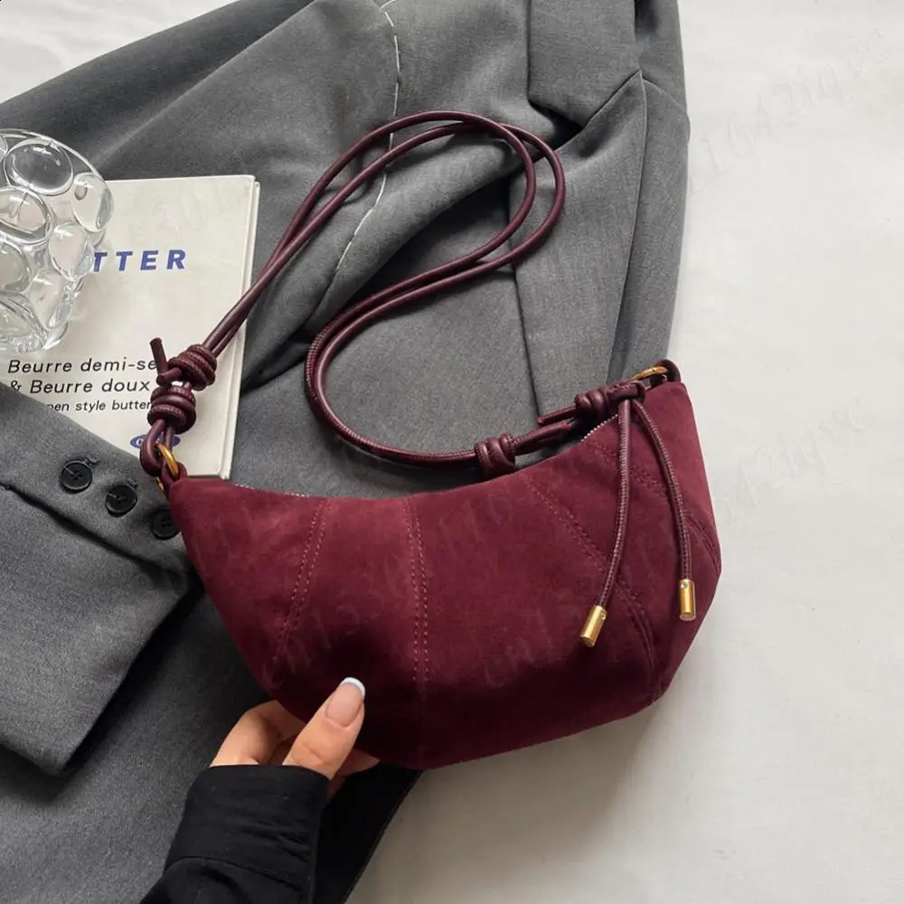 Womens shoulder bag zipper cross body inner pocket crescent PU leather homeless travel pure cotton 241008