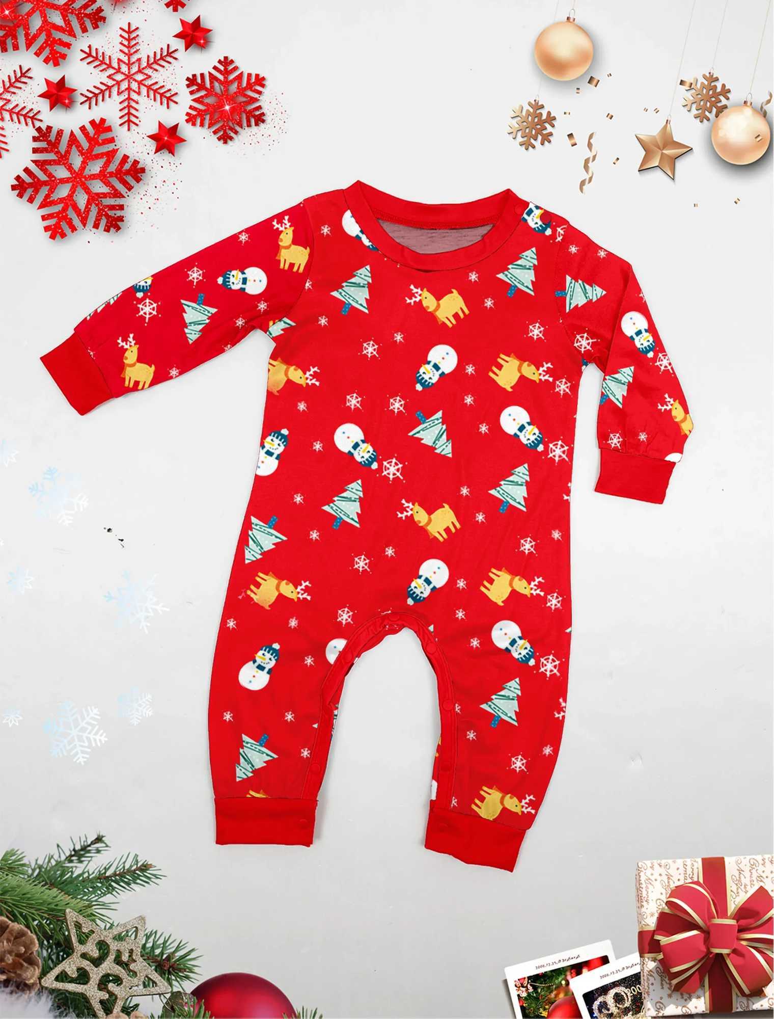 2024 Newcomers Mother Father Child Matching Clothing Full Set Printed Christmas Pajama Set Cute Soft Pajama Family Appearance W241008
