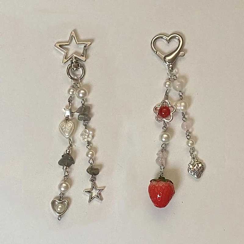 Strawberry heart-shaped key chain drop beaded cute keychain women 2023X241008