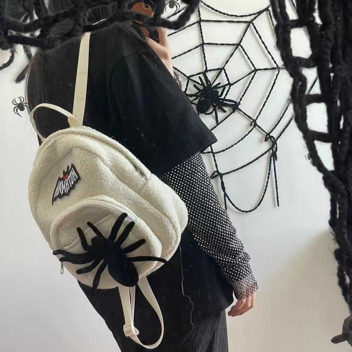 Autumn Winter Spider Ghost Series Plush Bag Lamb Hair Bag T Small Backpack Mini Women's Bag 241015