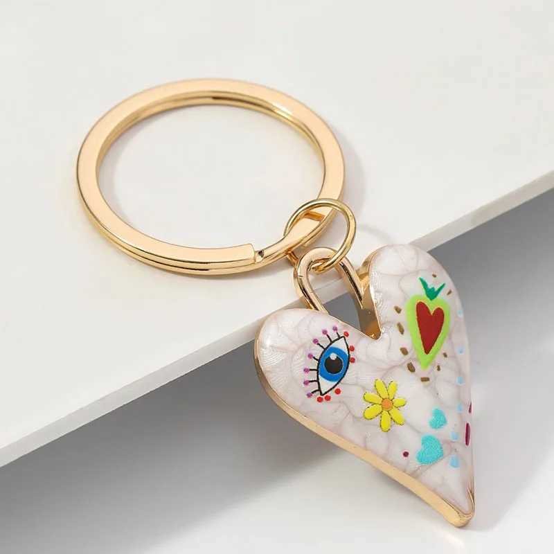 Fashion Abstract Art Style Heart Keychain for Women Personality Enamel Eye Flower Heart Key Ring Bag Car Key Decoration JewelyX241008